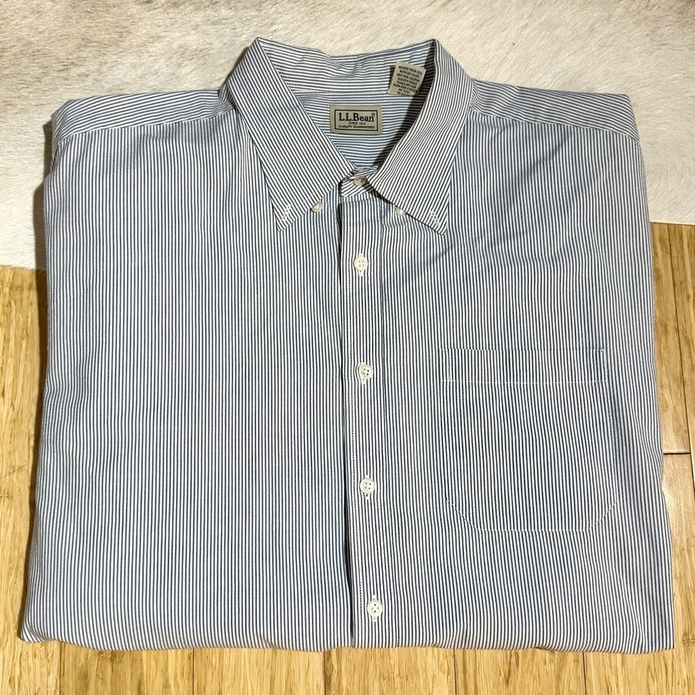 LL Bean Shirt Mens Size XL White/Blue Stripes Button Down Short‎ Sleeve Pocket